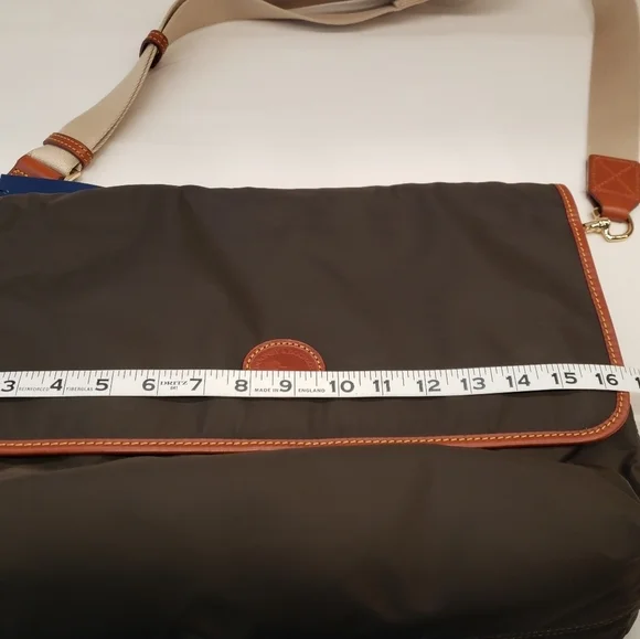 Dooney & Bourke  Brown Toronto Messenger bag. NWT - Picture 4 of 16